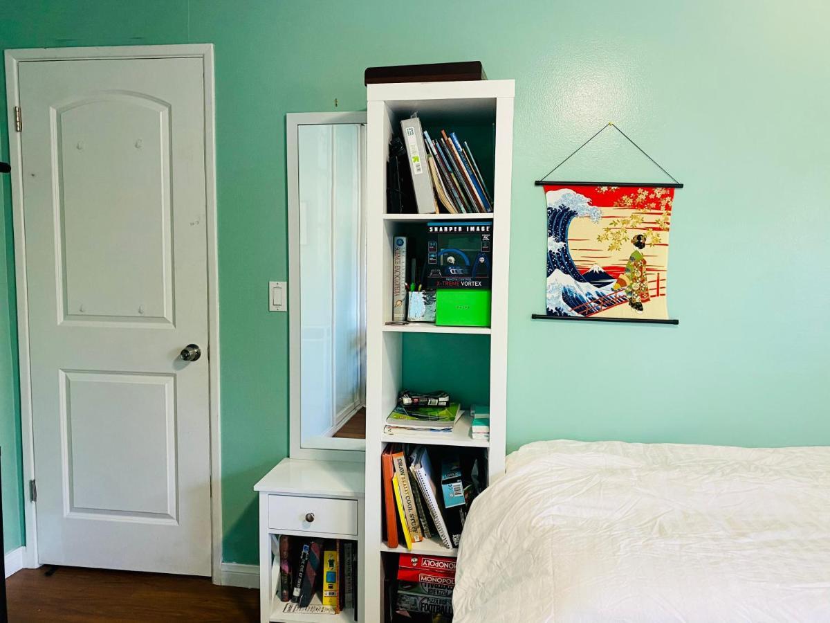 Costa Mesa Homestay - Private Rooms With 2 Shared Baths And Hosts Onsite Extérieur photo